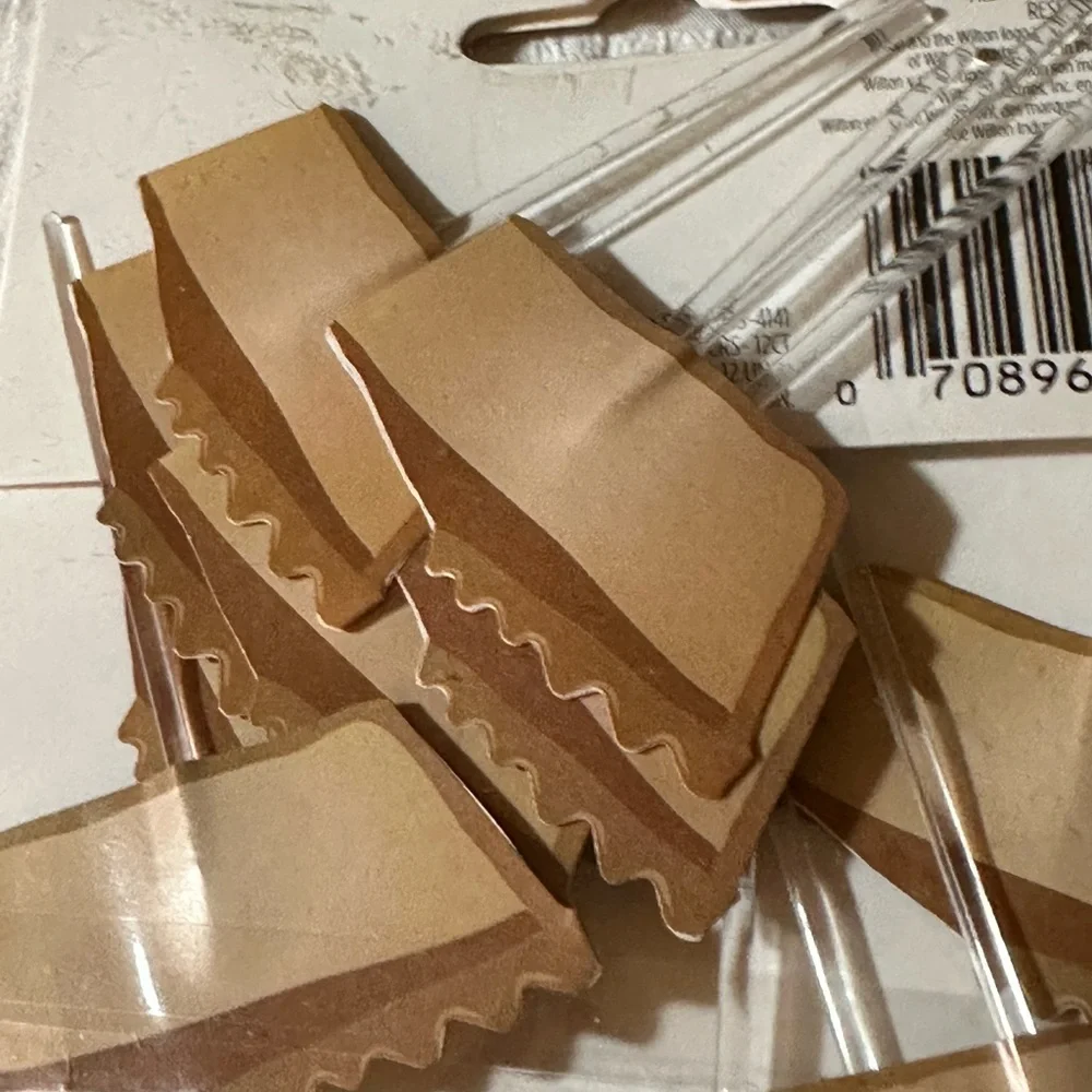 🌸$3 if bundled - 12 Wilton Pie Toppers Picks Write the pie flavors on each slice